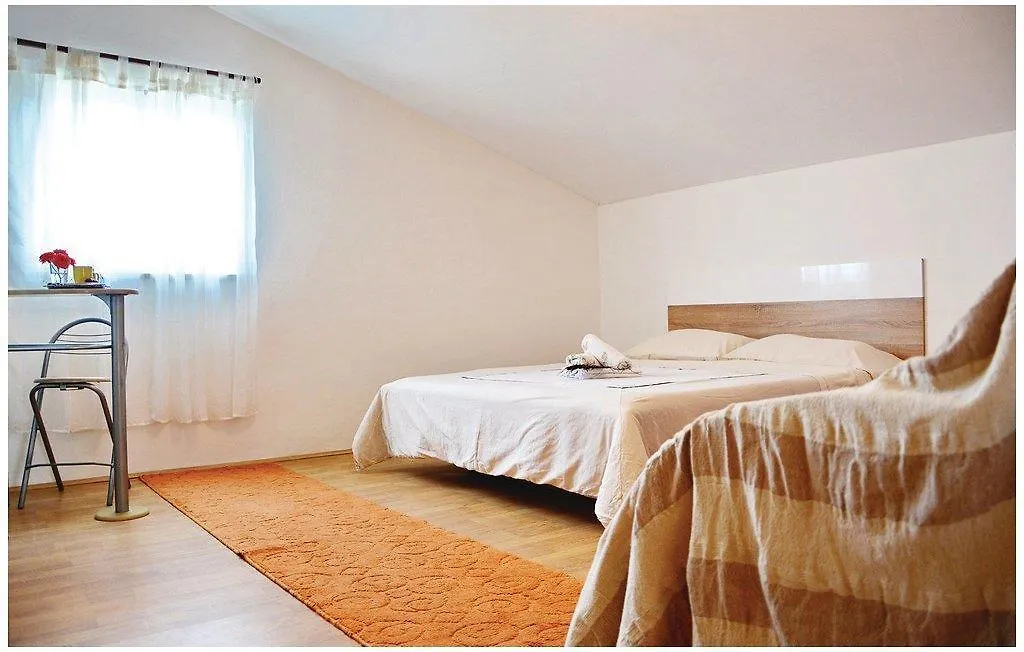 Vila Family Friendly House With A Swimming Pool Posedarje, Novigrad - 15785 Islam Latinski Chorvatsko